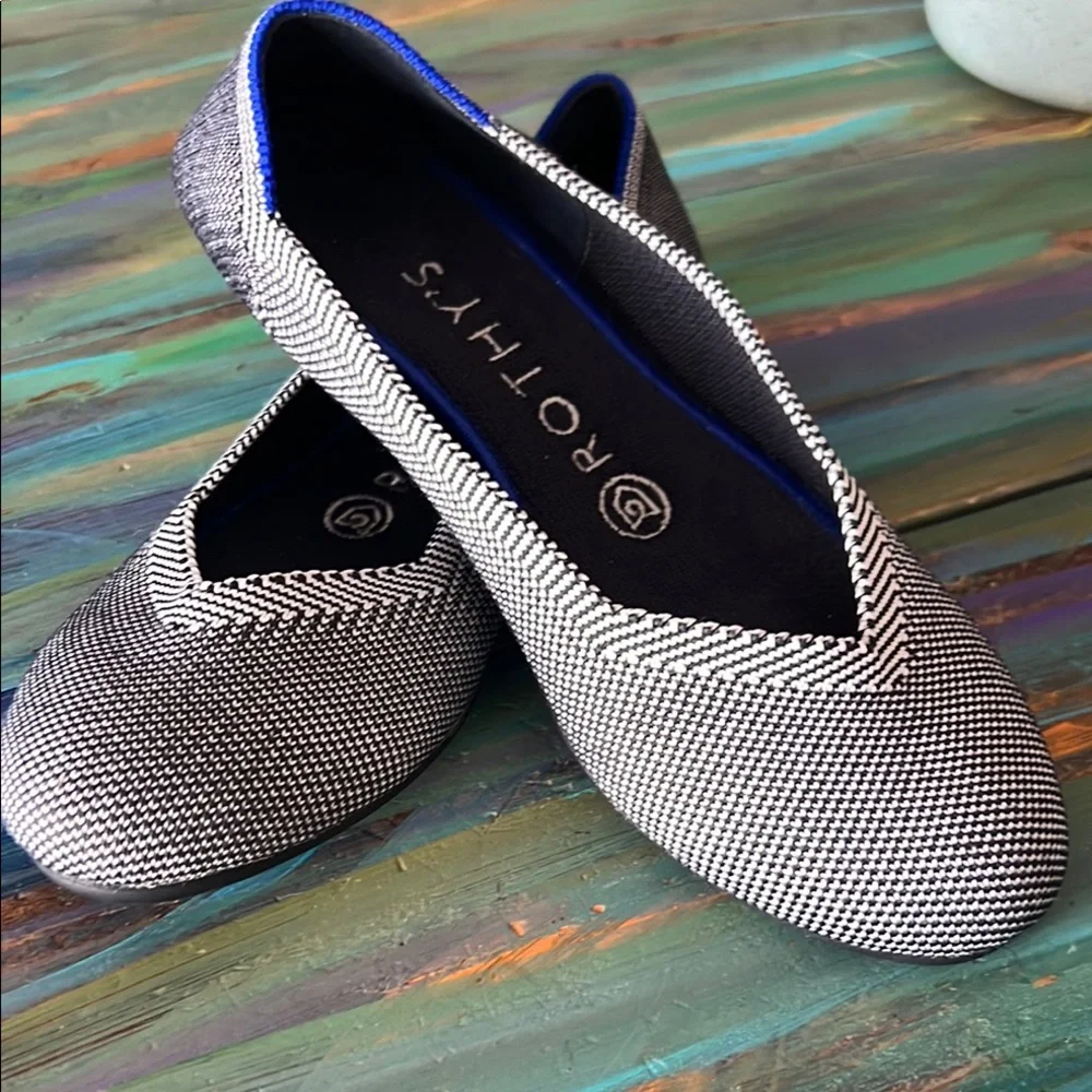Rothy's Women's Black and Blue Flats
